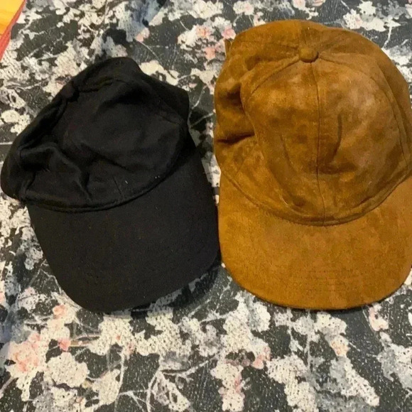 2  caps - Picture 1 of 1